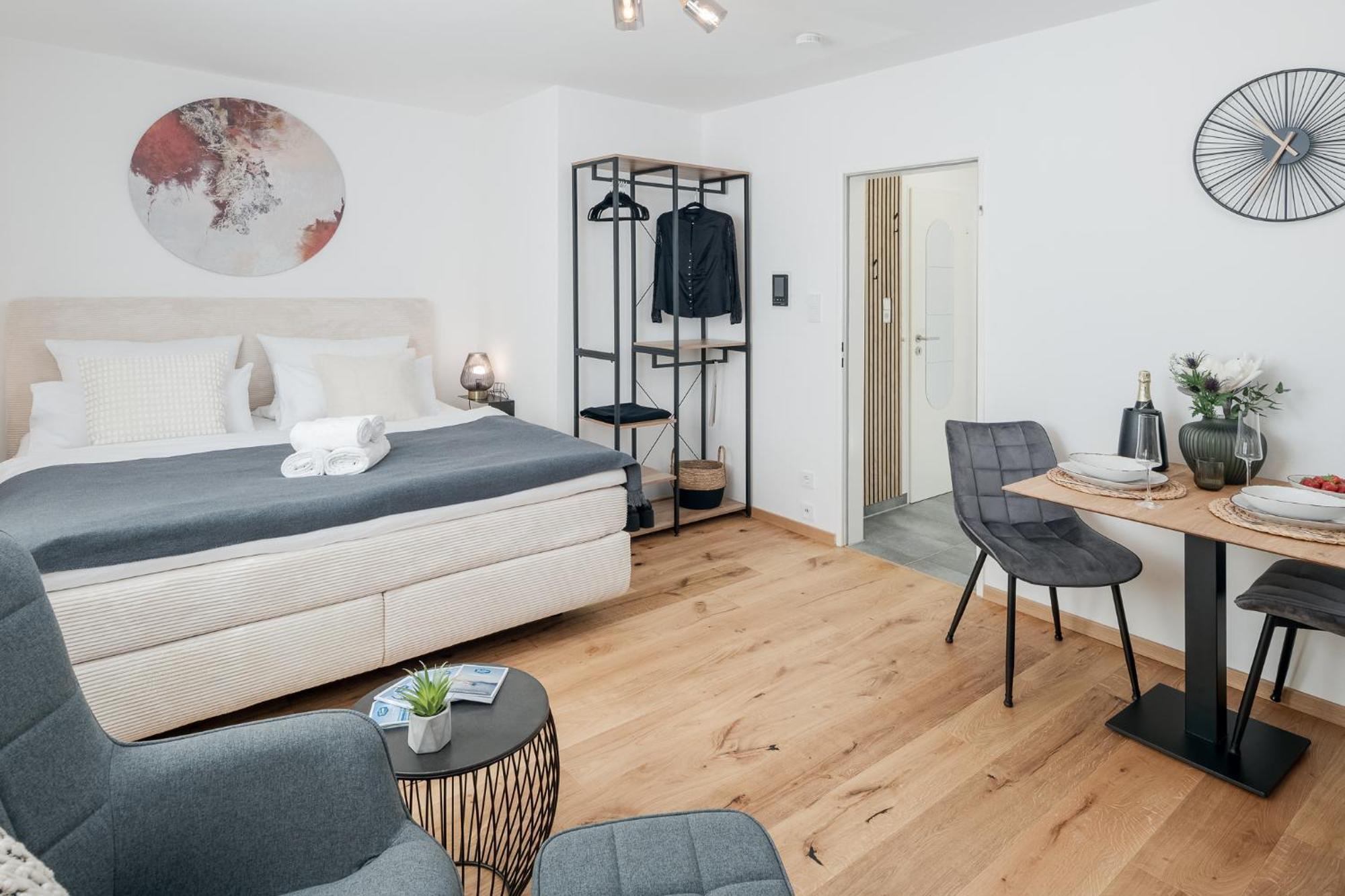 Fenjoy Design Studio Apartment بيرناو ام شيمسي المظهر الخارجي الصورة