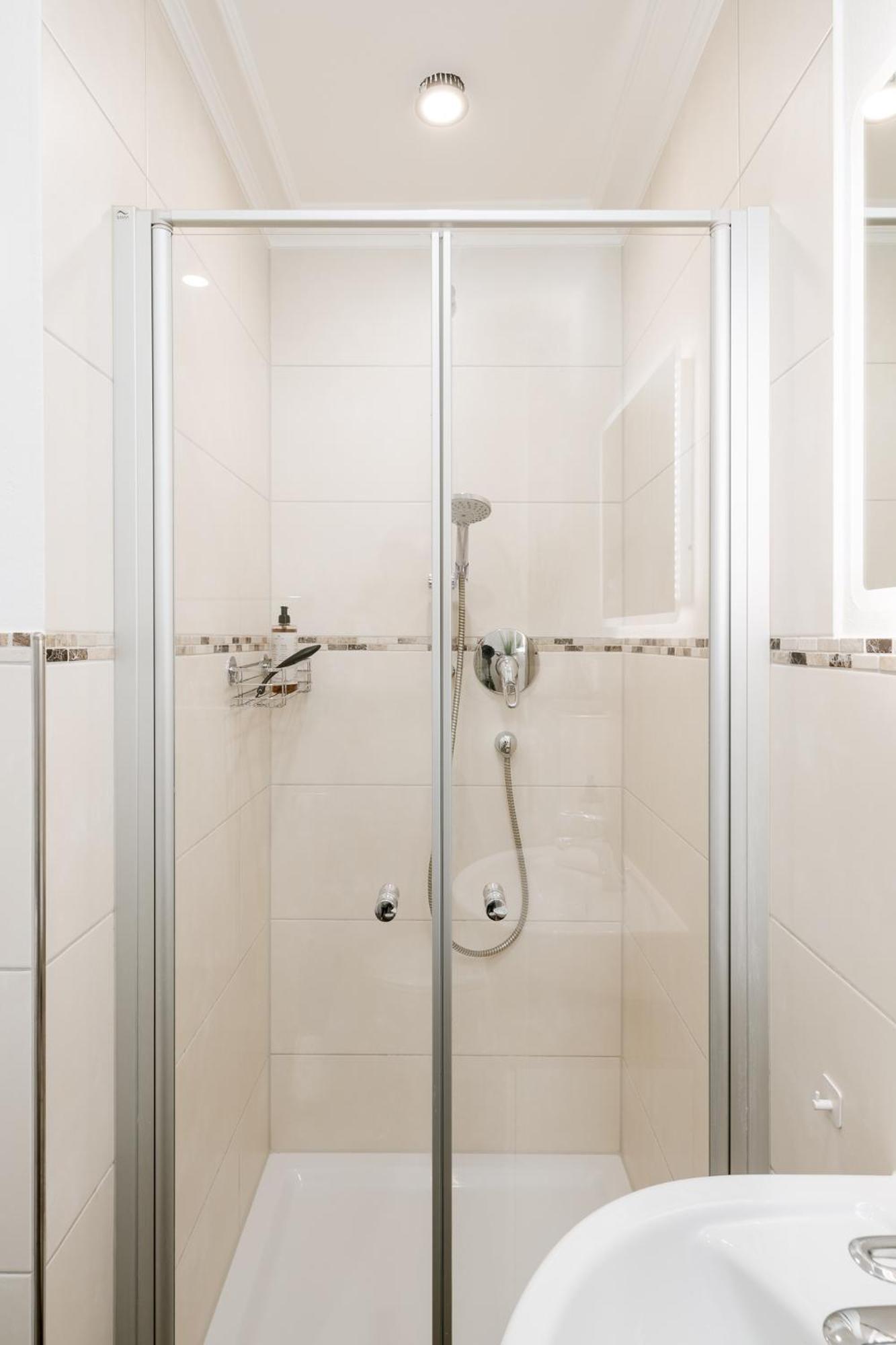 Fenjoy Design Studio Apartment بيرناو ام شيمسي المظهر الخارجي الصورة